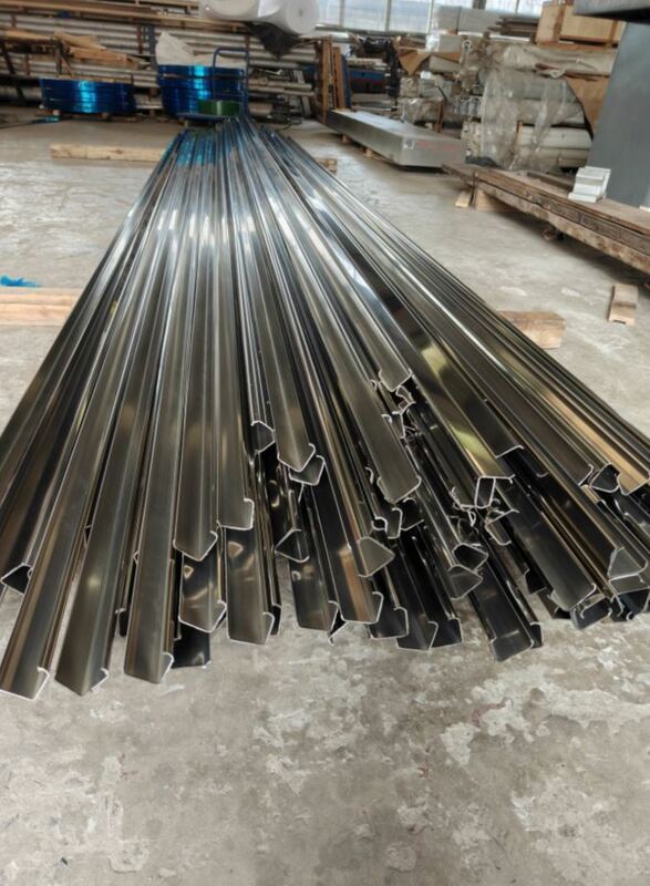 7005 Aluminiumlegering 4800MM Lengte Aluminium Geëxtrudeerd Profiel voor Hydraulische Steenboormachine Voedingsbalk